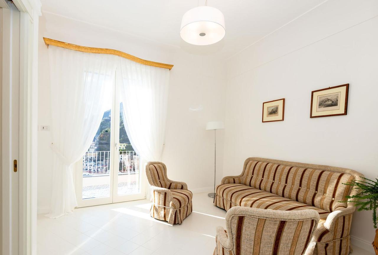 Amore Rentals - Palazzo Della Storia Amalfi Dış mekan fotoğraf