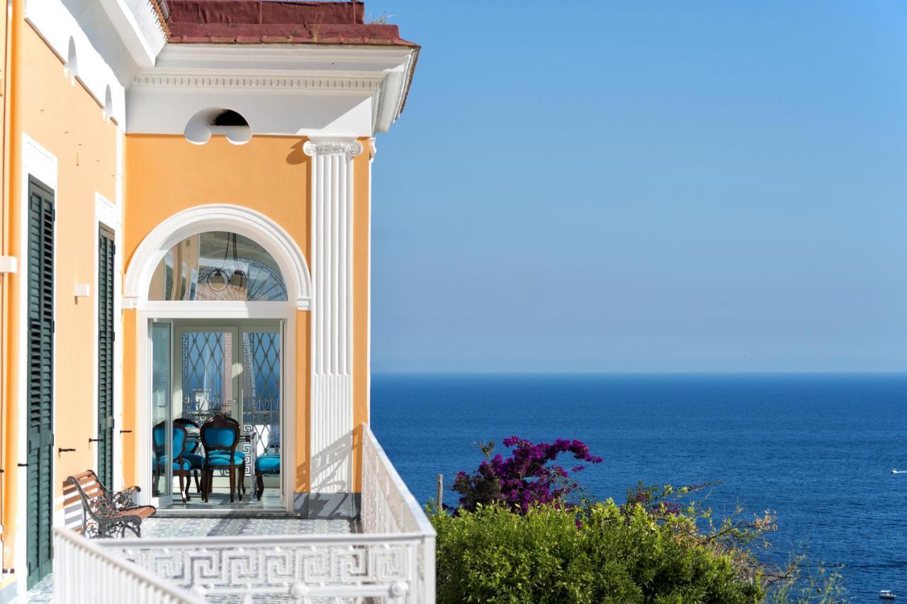 Amore Rentals - Palazzo Della Storia Amalfi Dış mekan fotoğraf